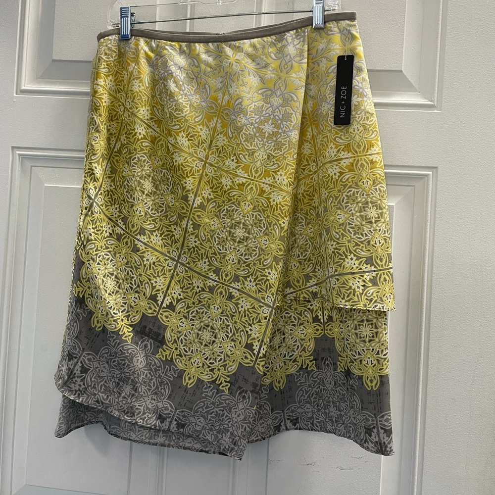 Nic + Zoe Sz: 12 Skirt NWT